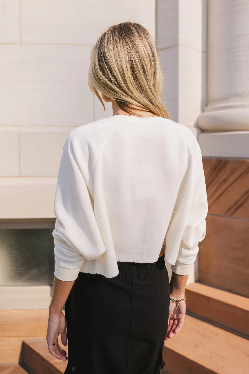 Plain color sweatshirt in cream 