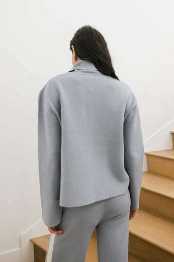 Knit sweater in blue 