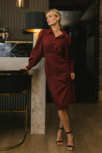 Woven dress in burgundy 