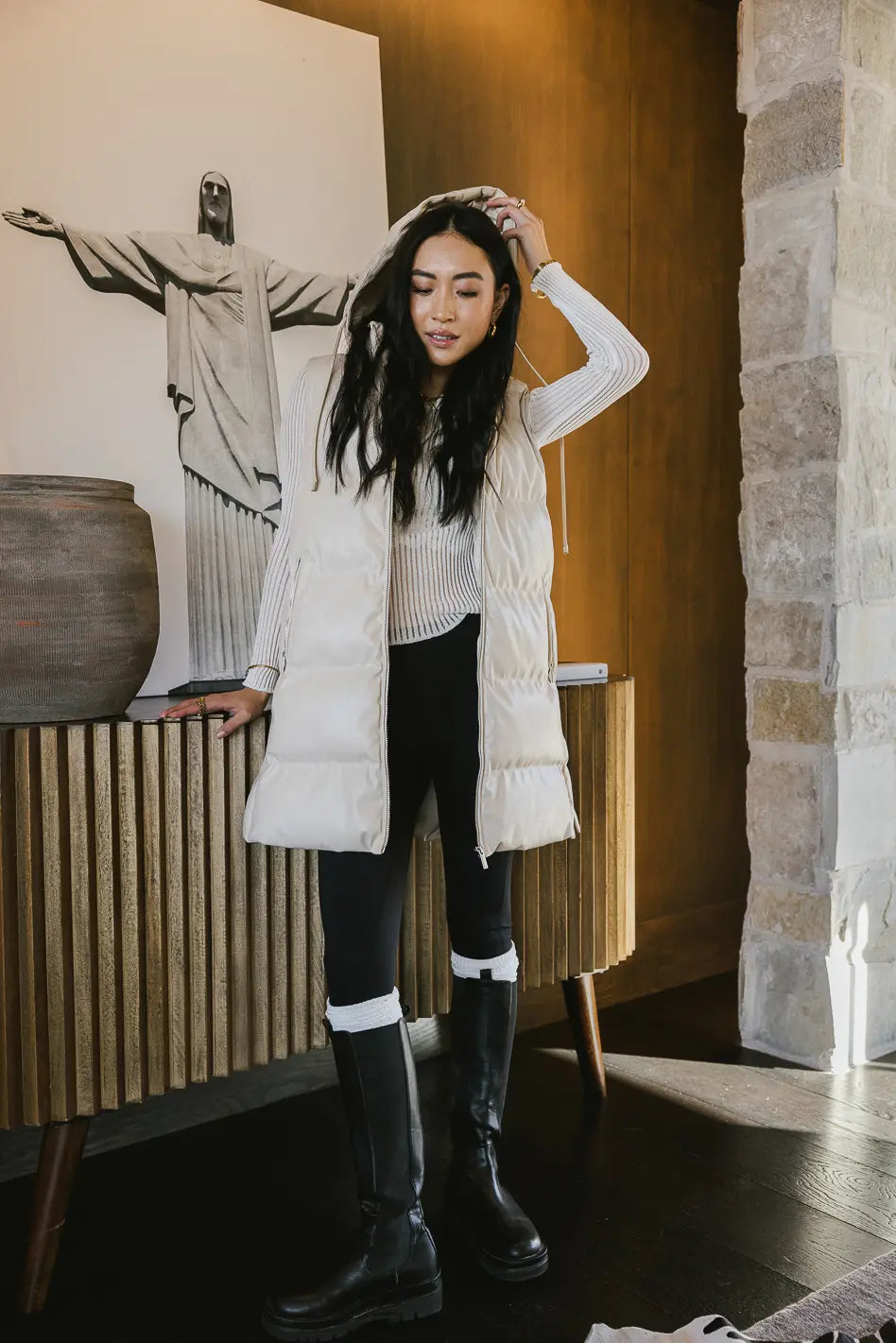 Hoodie puffer vest in cream 
