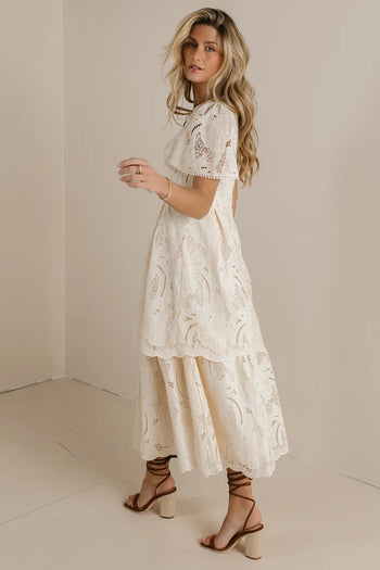 Short sleeves dress in cream 
