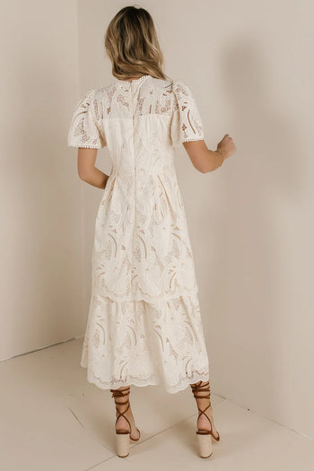 Back zipper closure dress in cream 
