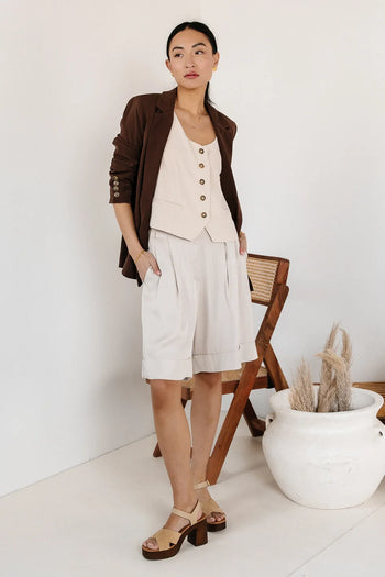 Two hand pockets shorts in khaki 