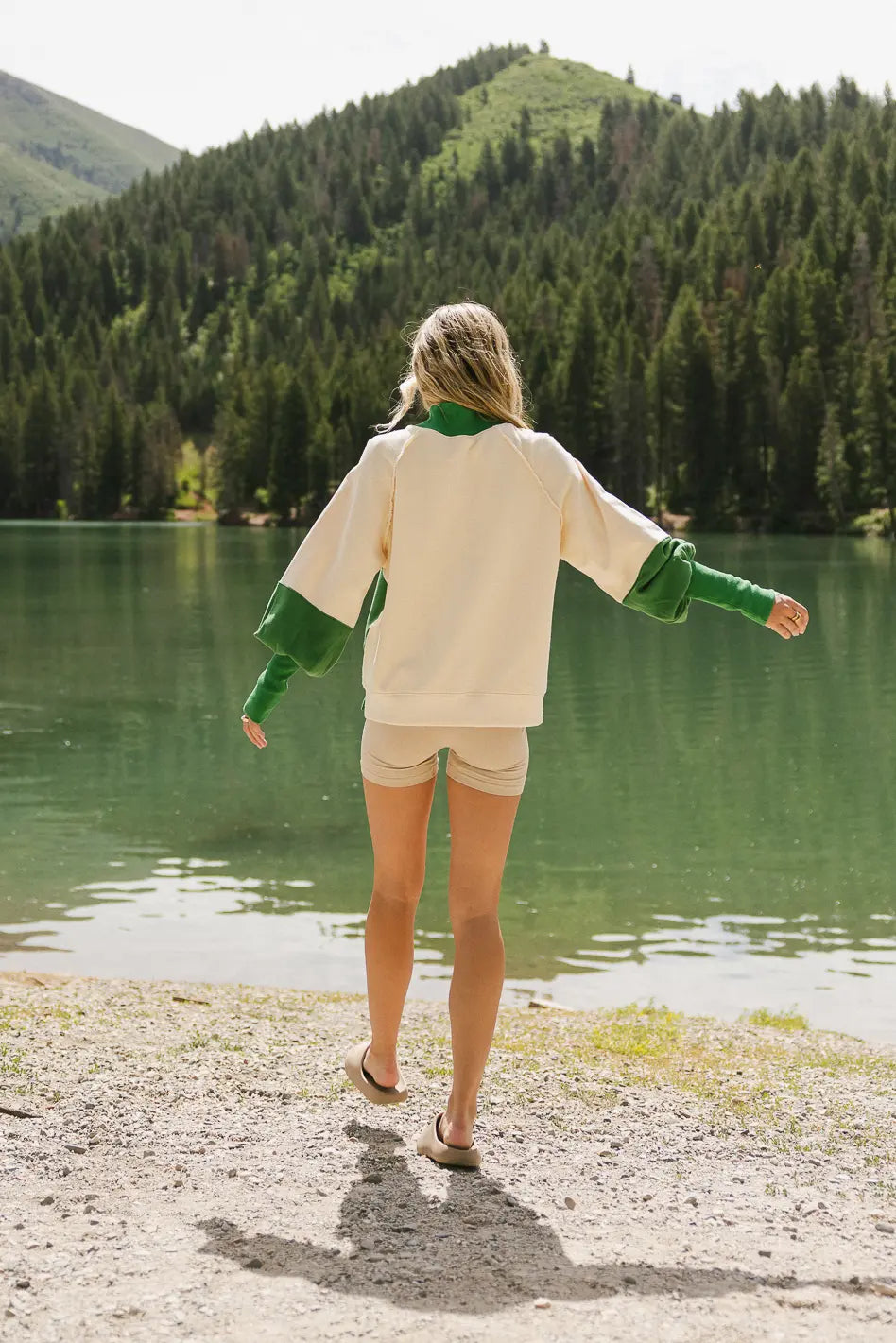 Two colors sweatshirt 