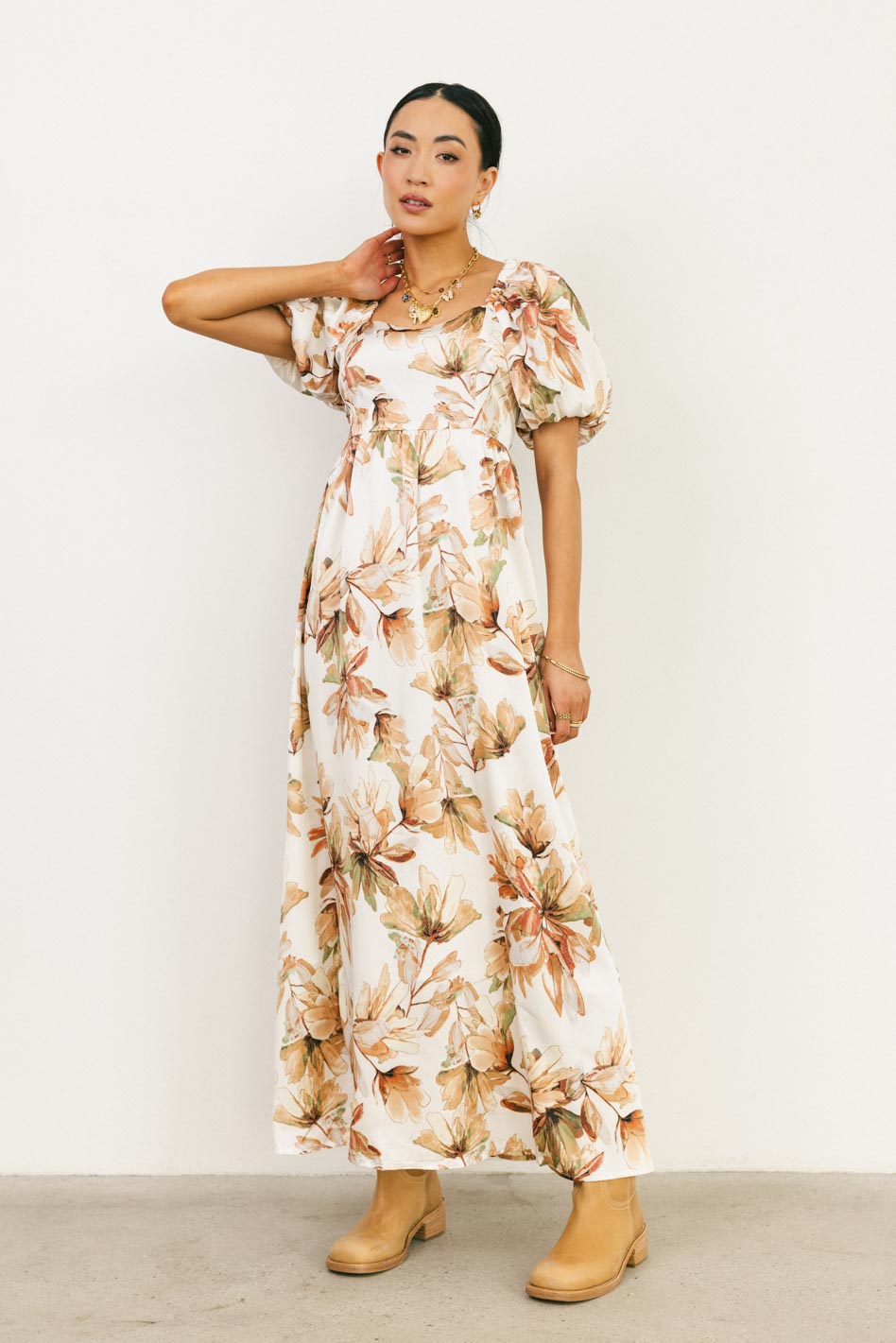 Puff sleeves dress in multi color 