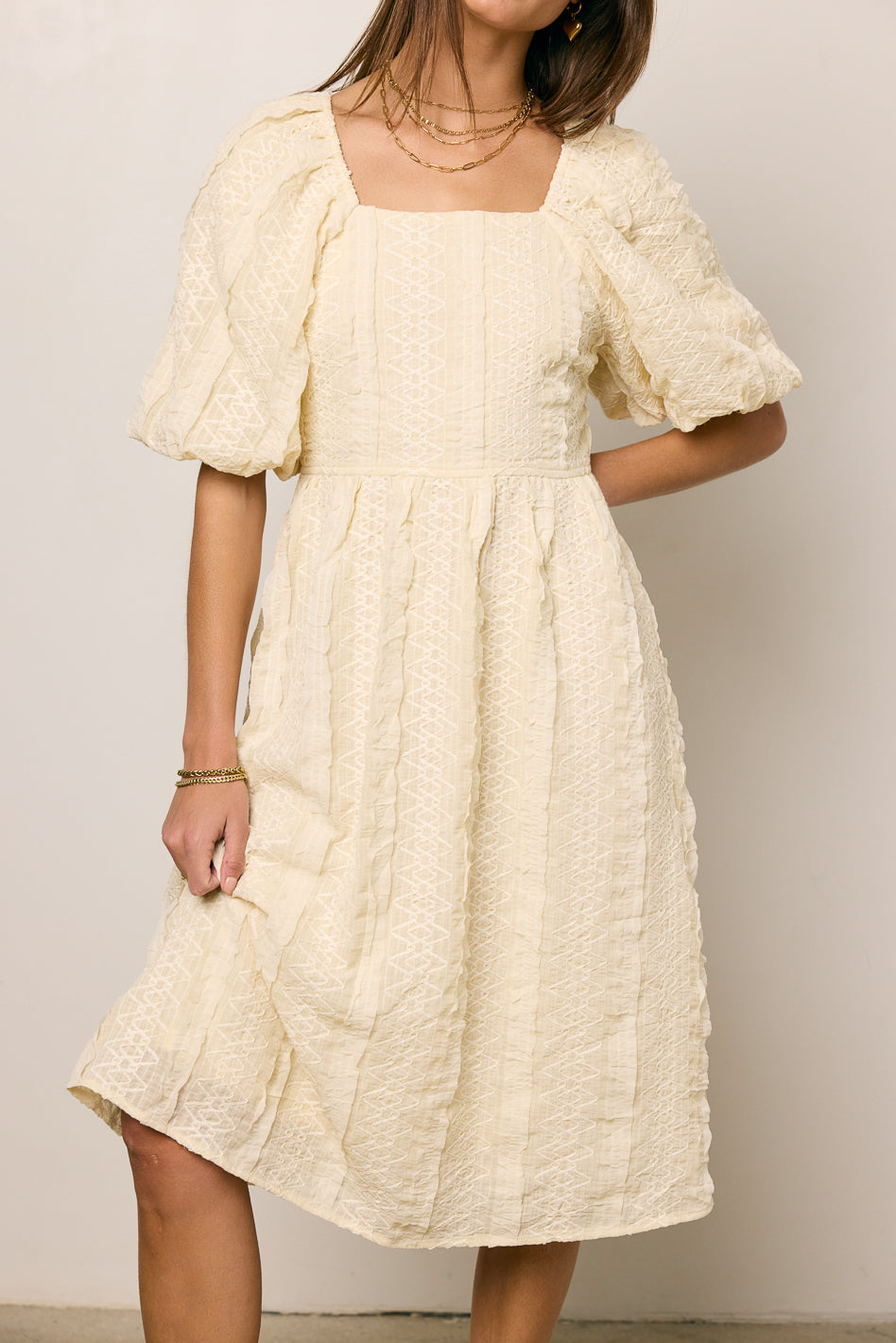 CREAM TEXTURED MIDI DRESS