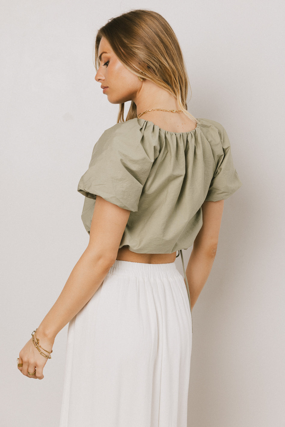 PUFF SLEEVED BLOUSE