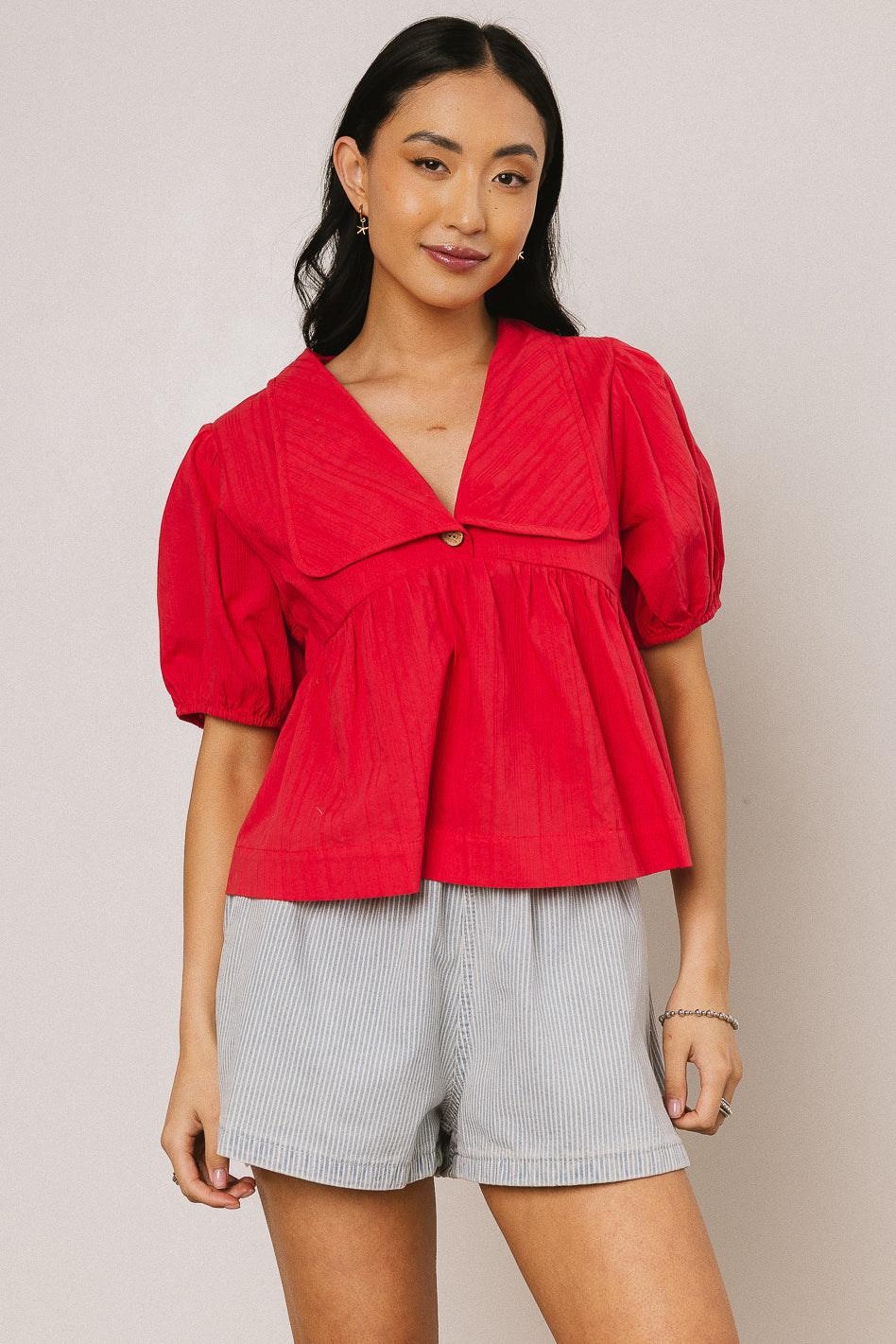 SHORT PUFF SLEEVES