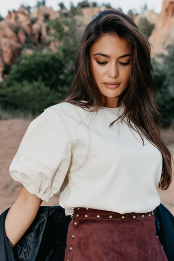 Basic top in cream