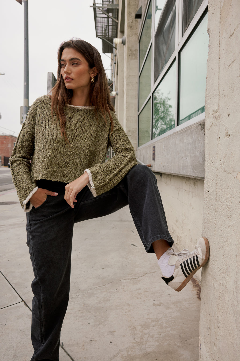 Contrast Hemlines