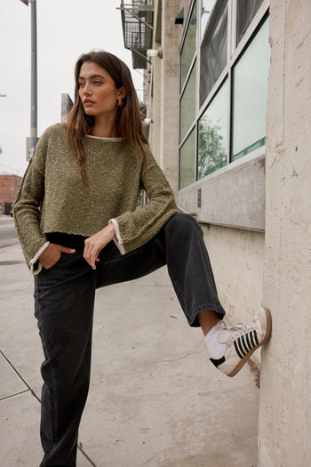 Contrast Hemlines