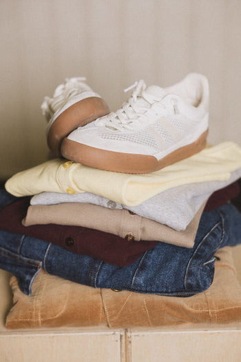 WHITE MESH SNEAKERS