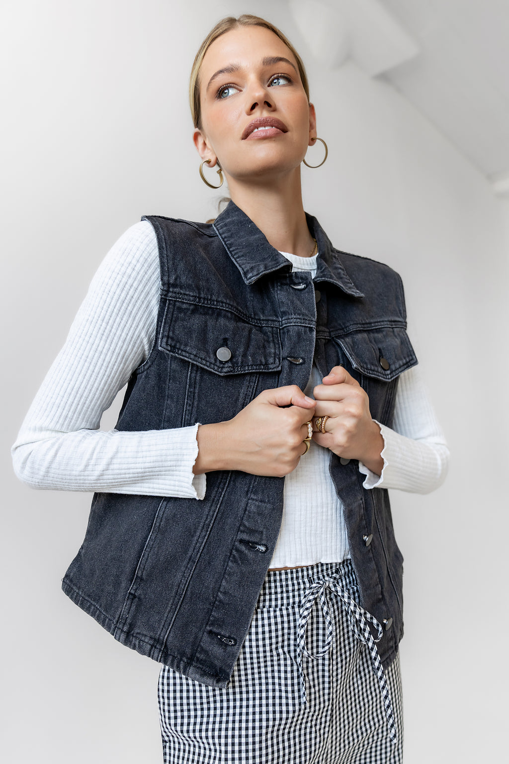 Denim Vest in Black