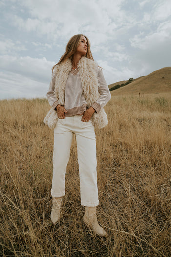 RIBBED HEM DETAIL