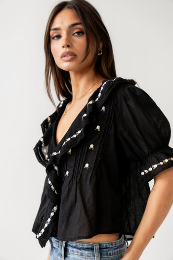 BLACK BLOUSE
