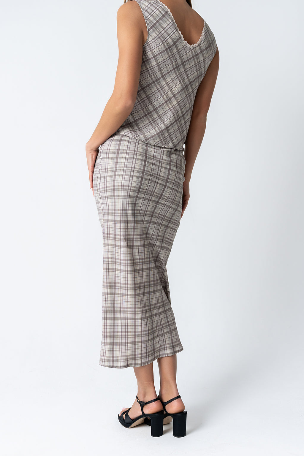 Jenna Plaid Maxi Skirt in Beige