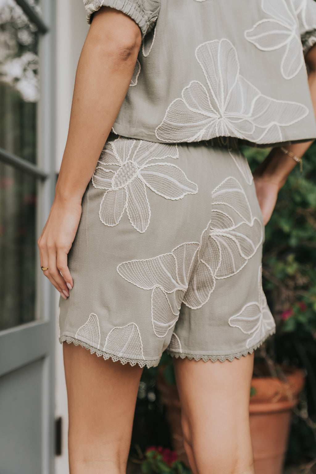Kortney Floral Embroidered Shorts - FINAL SALE