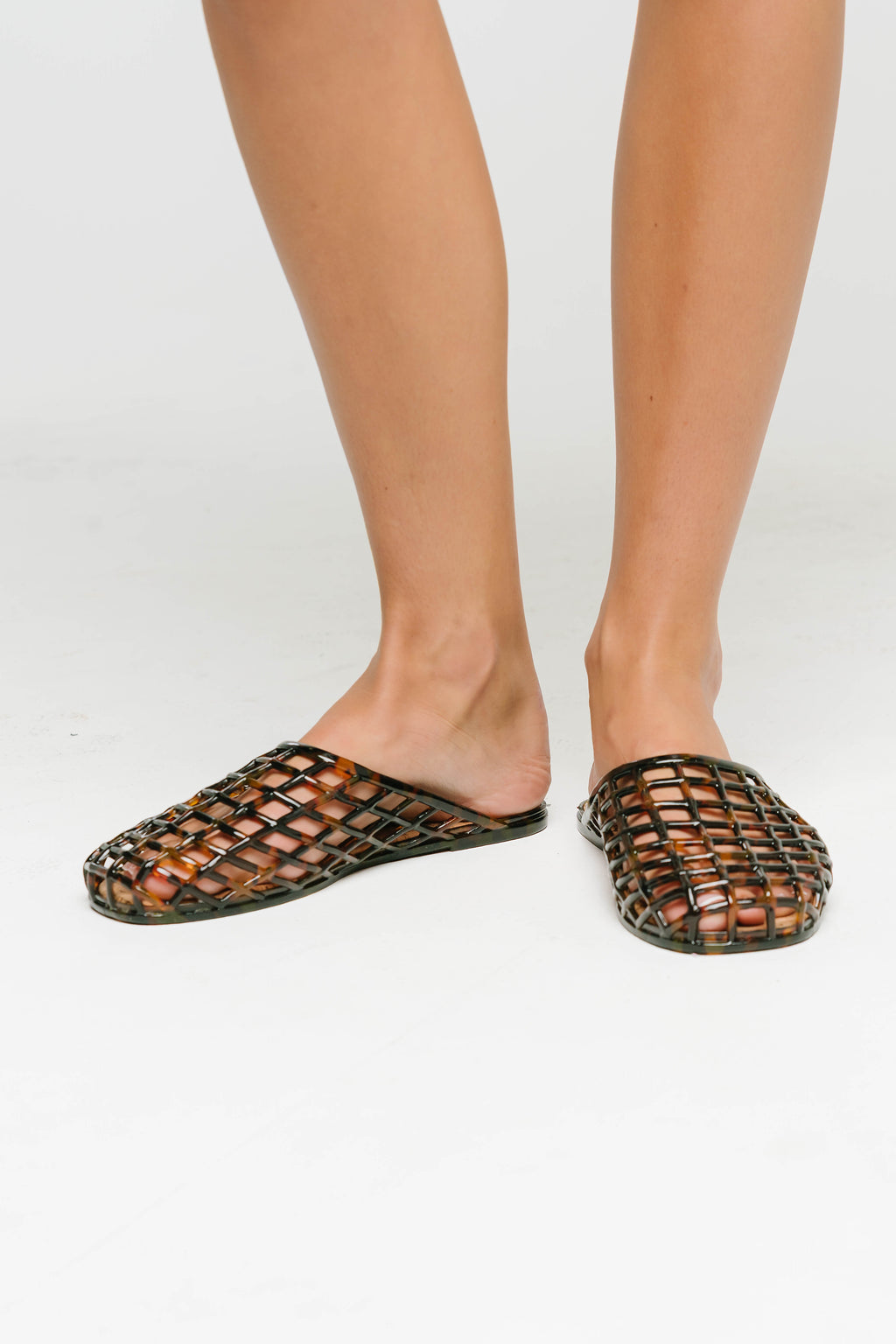 Darby Jelly Shoe in Tortoise