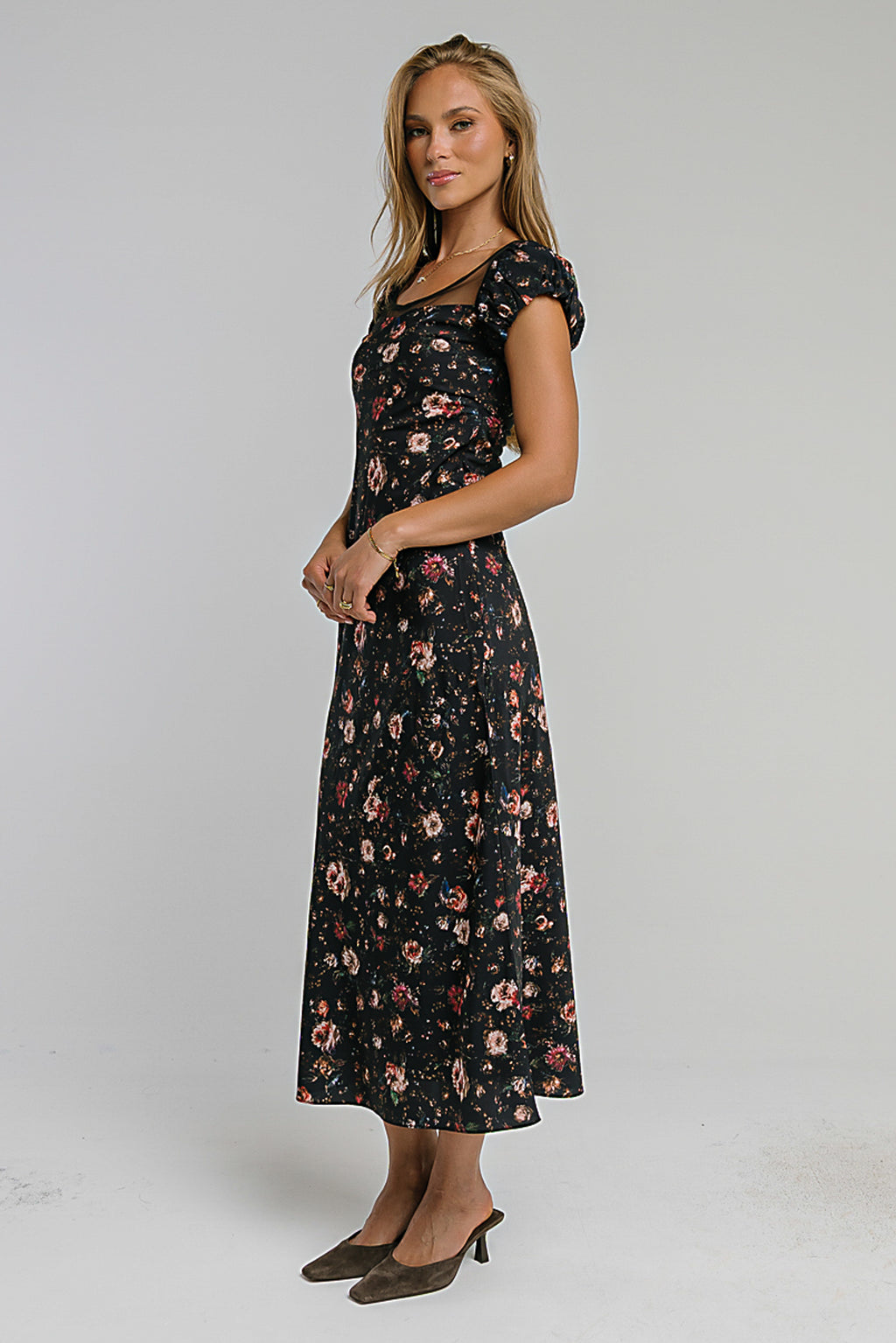 Ellie Mesh Floral Maxi Dress in Black