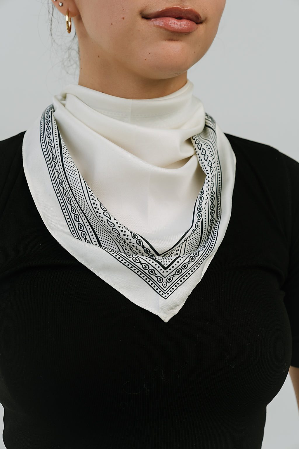 Brooklyn Triangle Scarf in Ivory