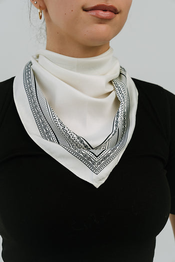Brooklyn Triangle Scarf in Ivory