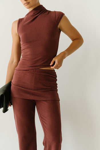 Renata Straight Leg Pants in Plum