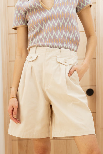 Two hand pockets bermuda shorts in khaki 